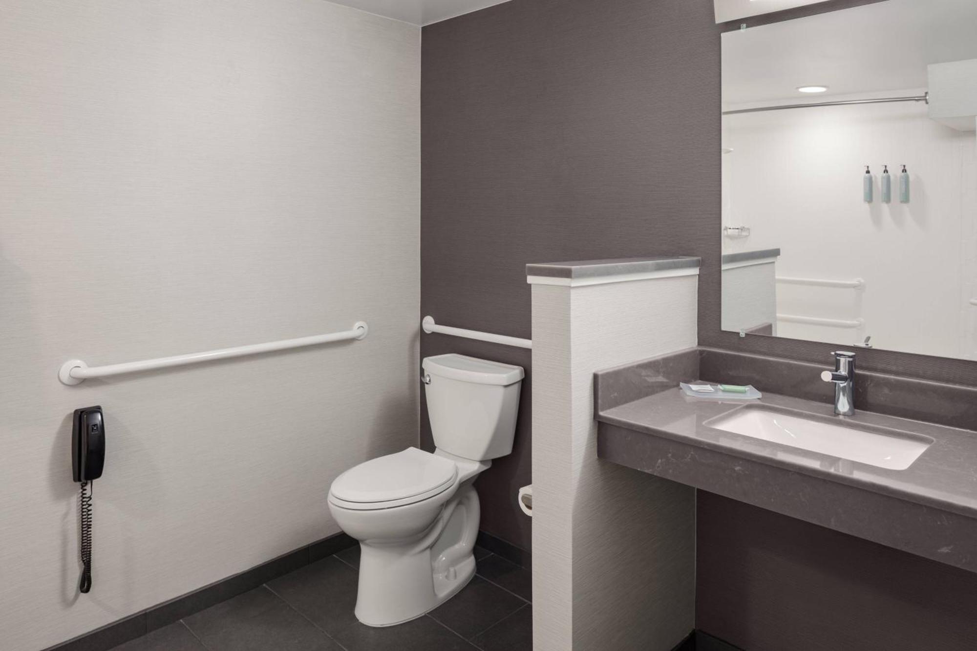 Courtyard Portland Airport Hotel South Portland Ngoại thất bức ảnh